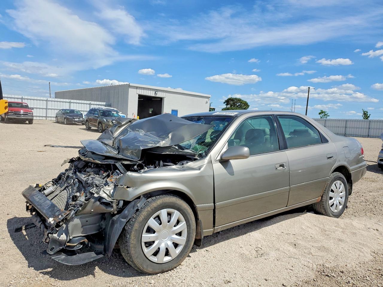 2001 Toyota Camry Le V6