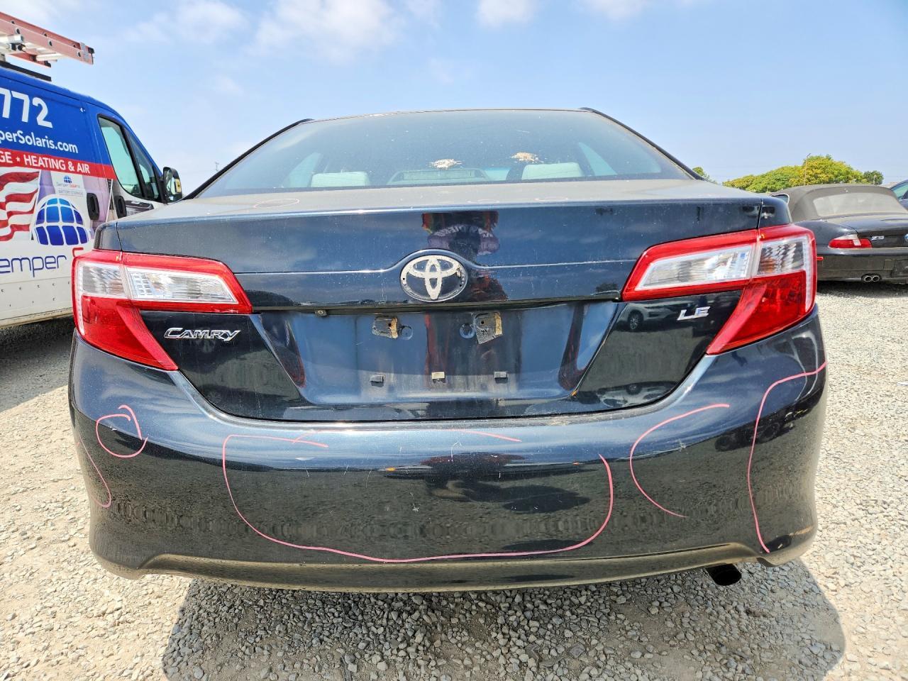 2014 Toyota Camry Le - Image 6