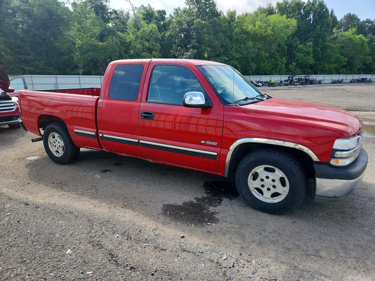 2000 Chevrolet Silverado C1500 - Image 4