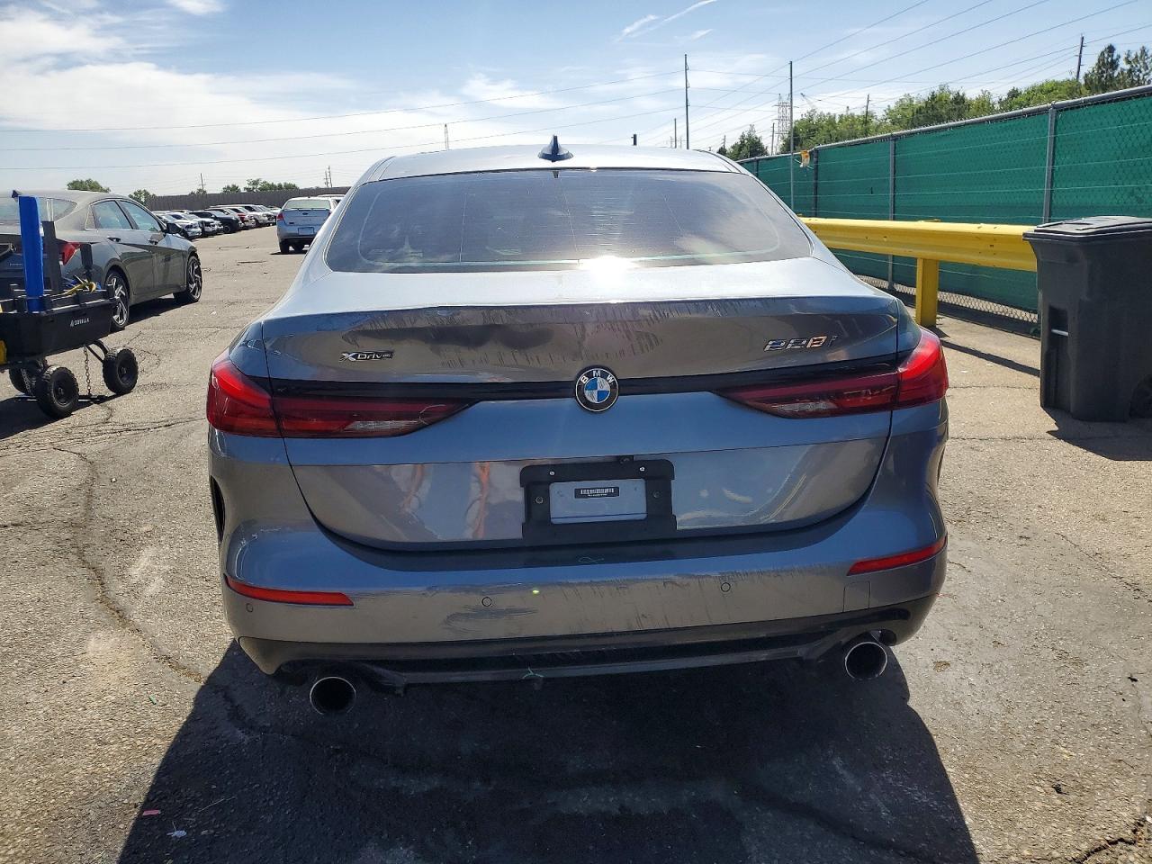 2022 BMW 228Xi - Фото 6