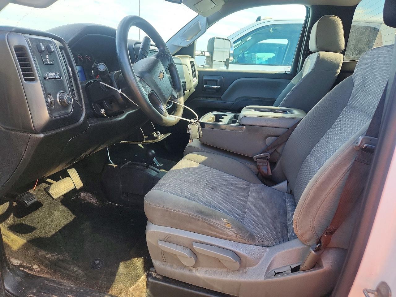 2018 Chevrolet Silverado K2500 Heavy Duty - Image 7
