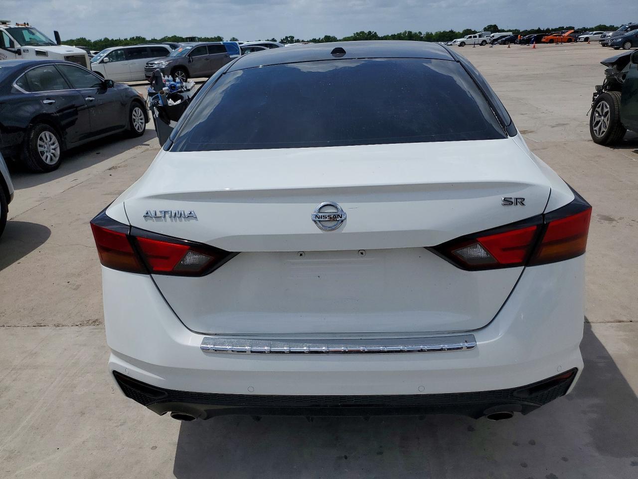 2022 Nissan Altima Sr - Фото 6