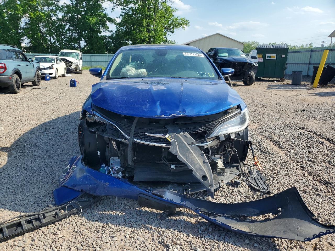 2016 Chrysler 200 Limited - Image 5