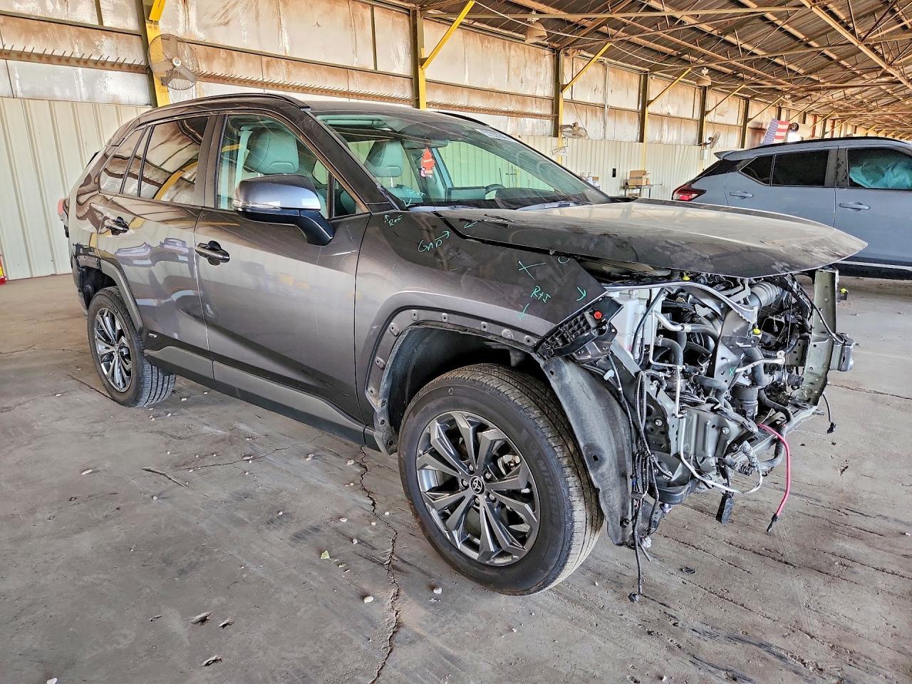 2024 Toyota Rav4 Xle Premium - Image 4