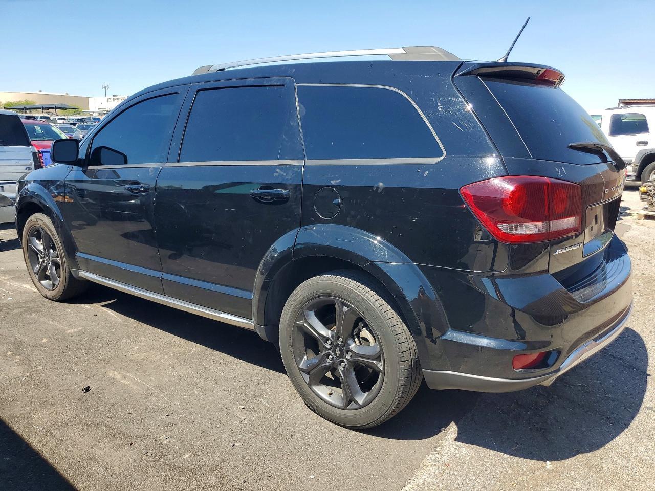 2018 Dodge Journey Crossroad - Фото 2
