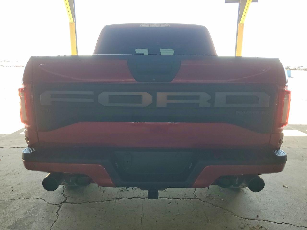 2020 Ford F150 Raptor - Фото 6
