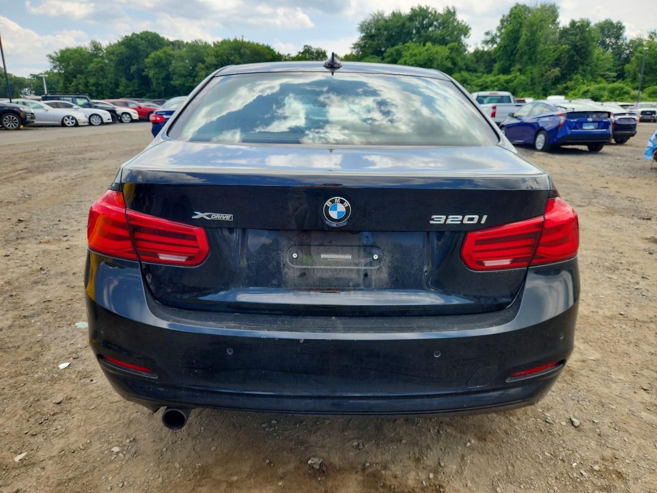 2016 BMW 320 Xi - Фото 6