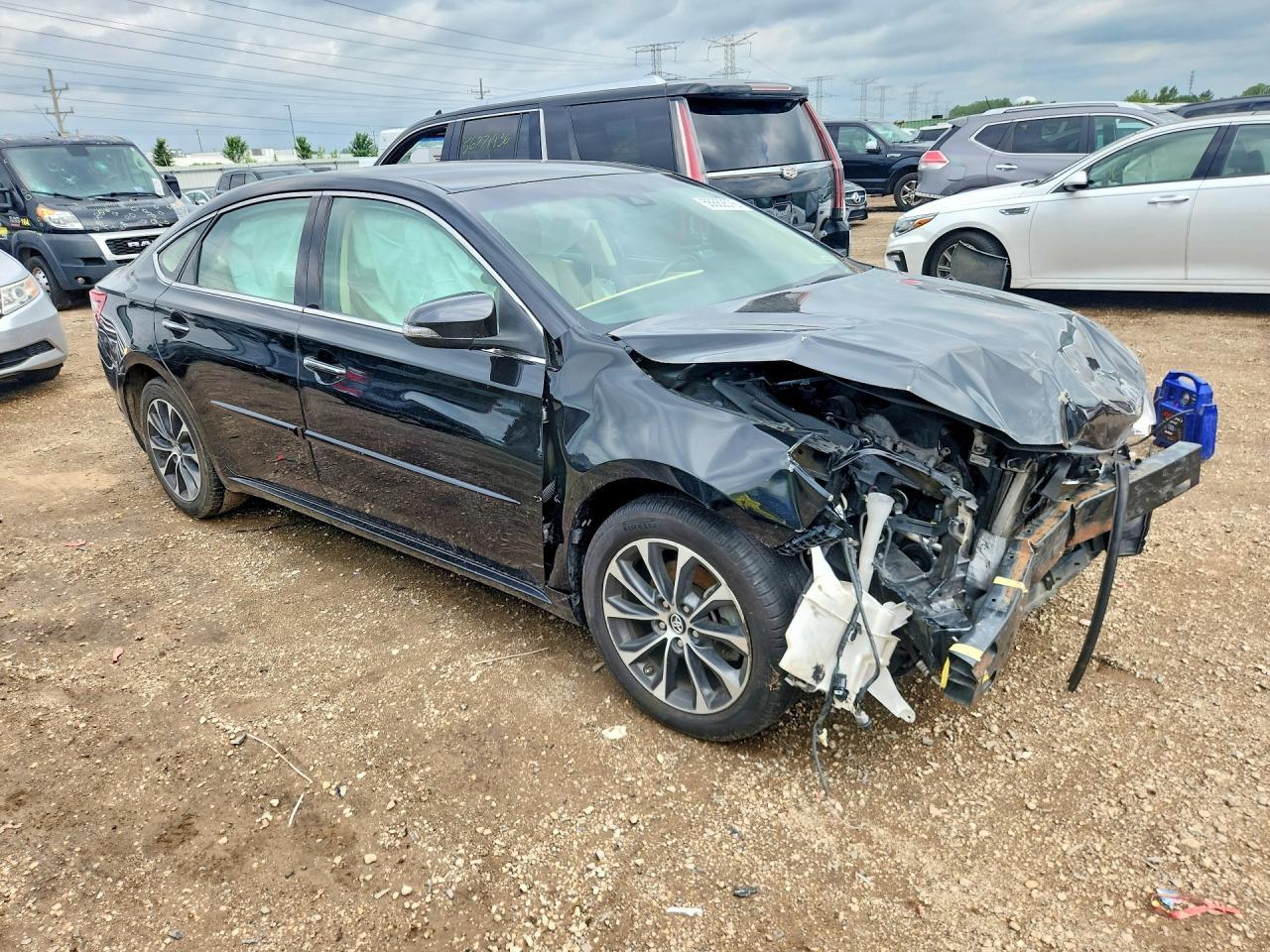 2017 Toyota Avalon Xle - Image 4