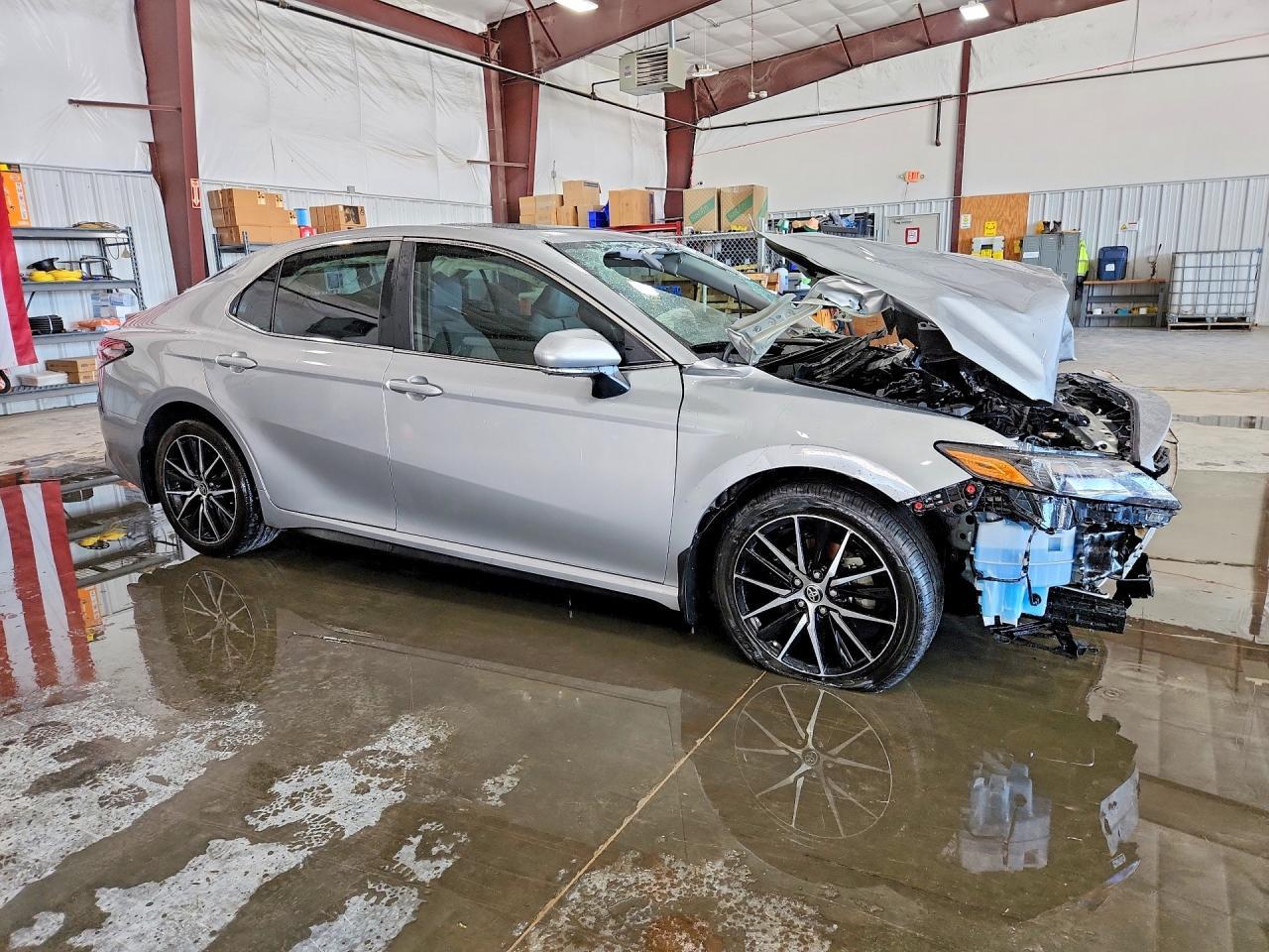 2024 Toyota Camry Se - Image 4