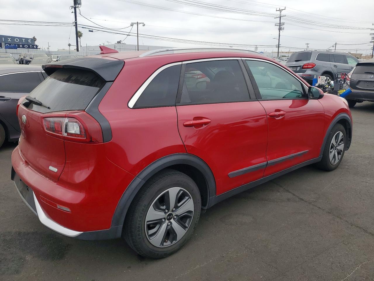 2017 Kia Niro Lx - Фото 3