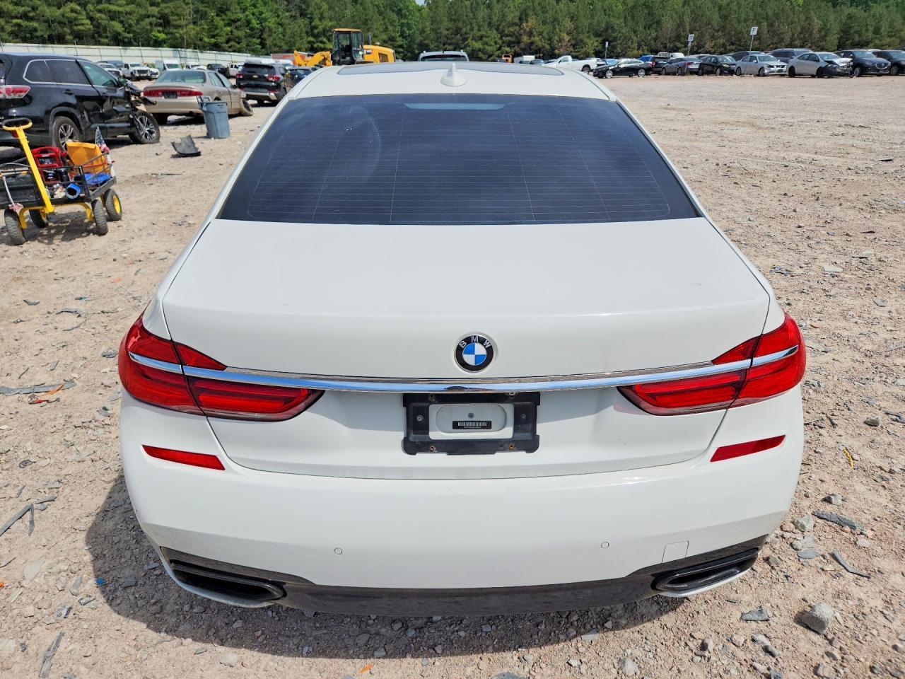 2016 BMW 740 I - Image 6