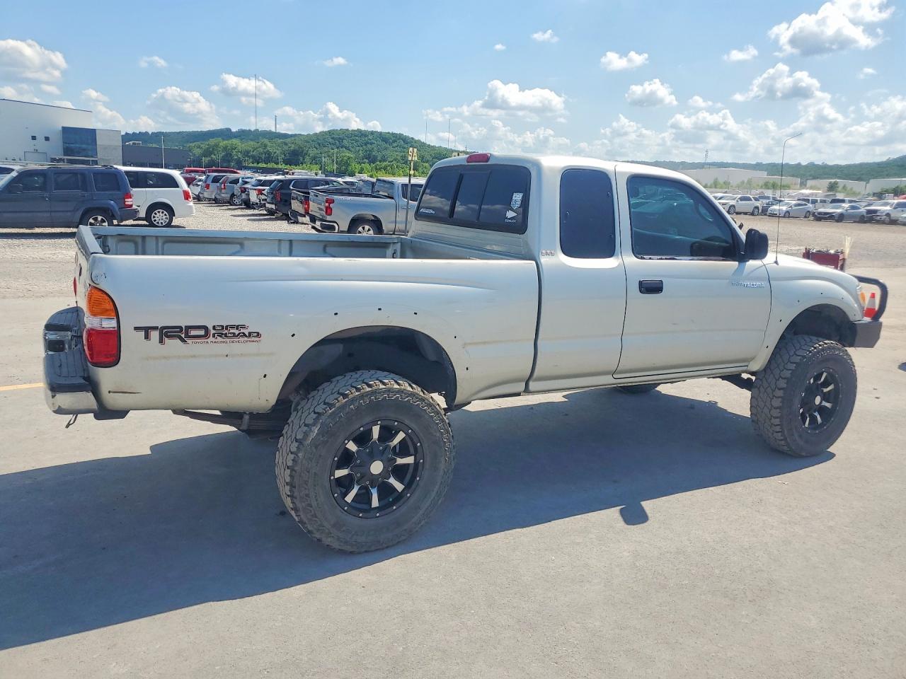 2001 Toyota Tacoma Xtracab - Image 3
