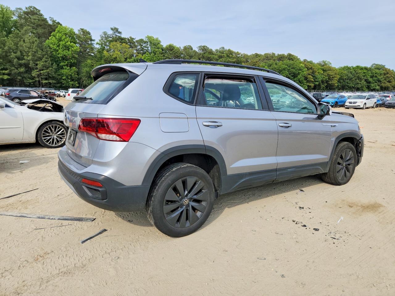 2024 Volkswagen Taos S - Фото 3