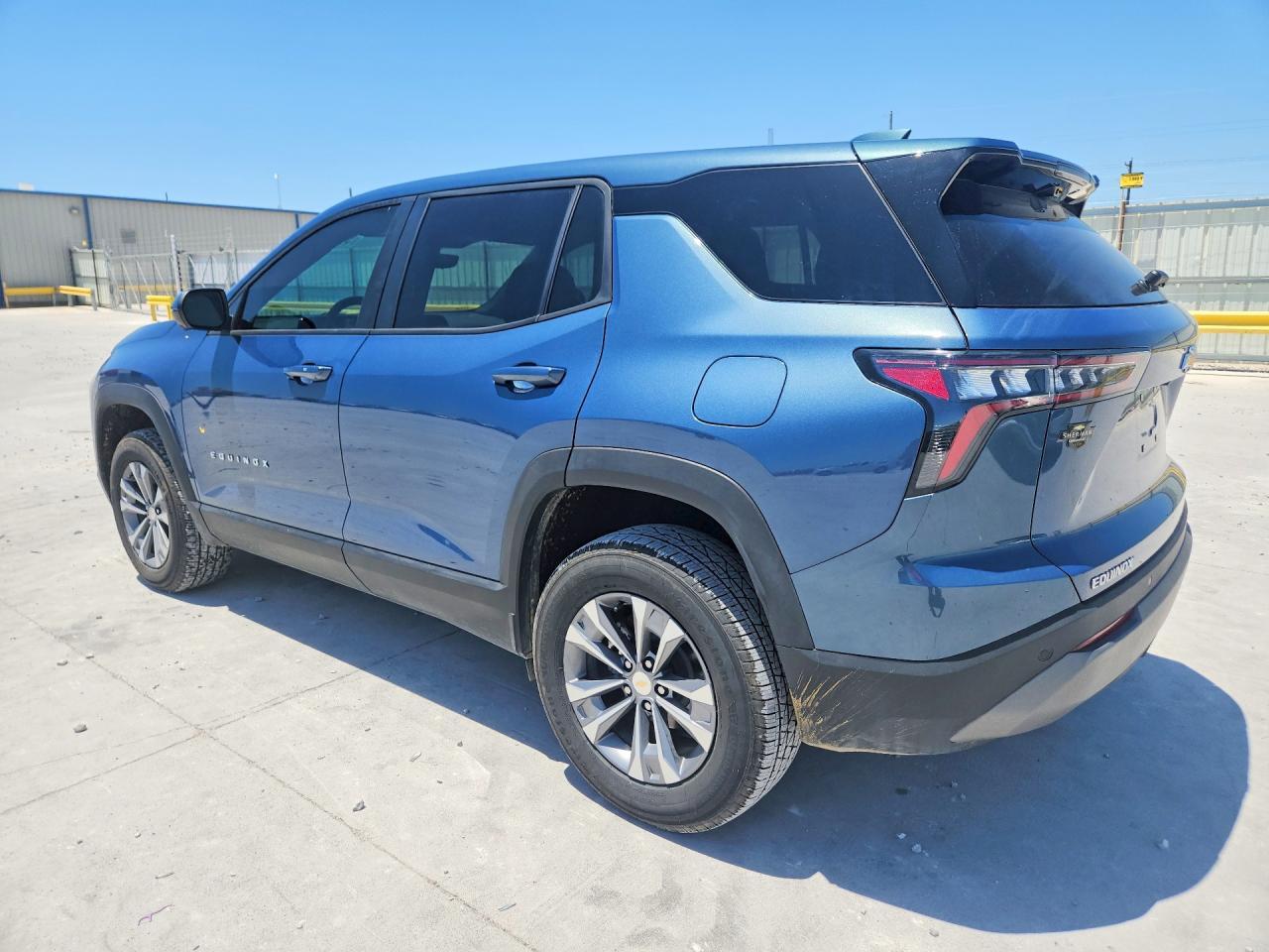 2026 Chevrolet Equinox Lt - Фото 2