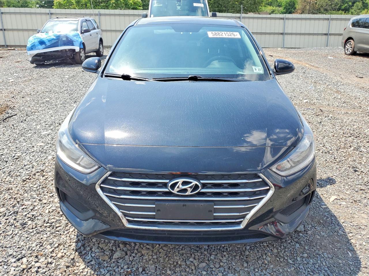 2022 Hyundai Accent Se - Фото 5