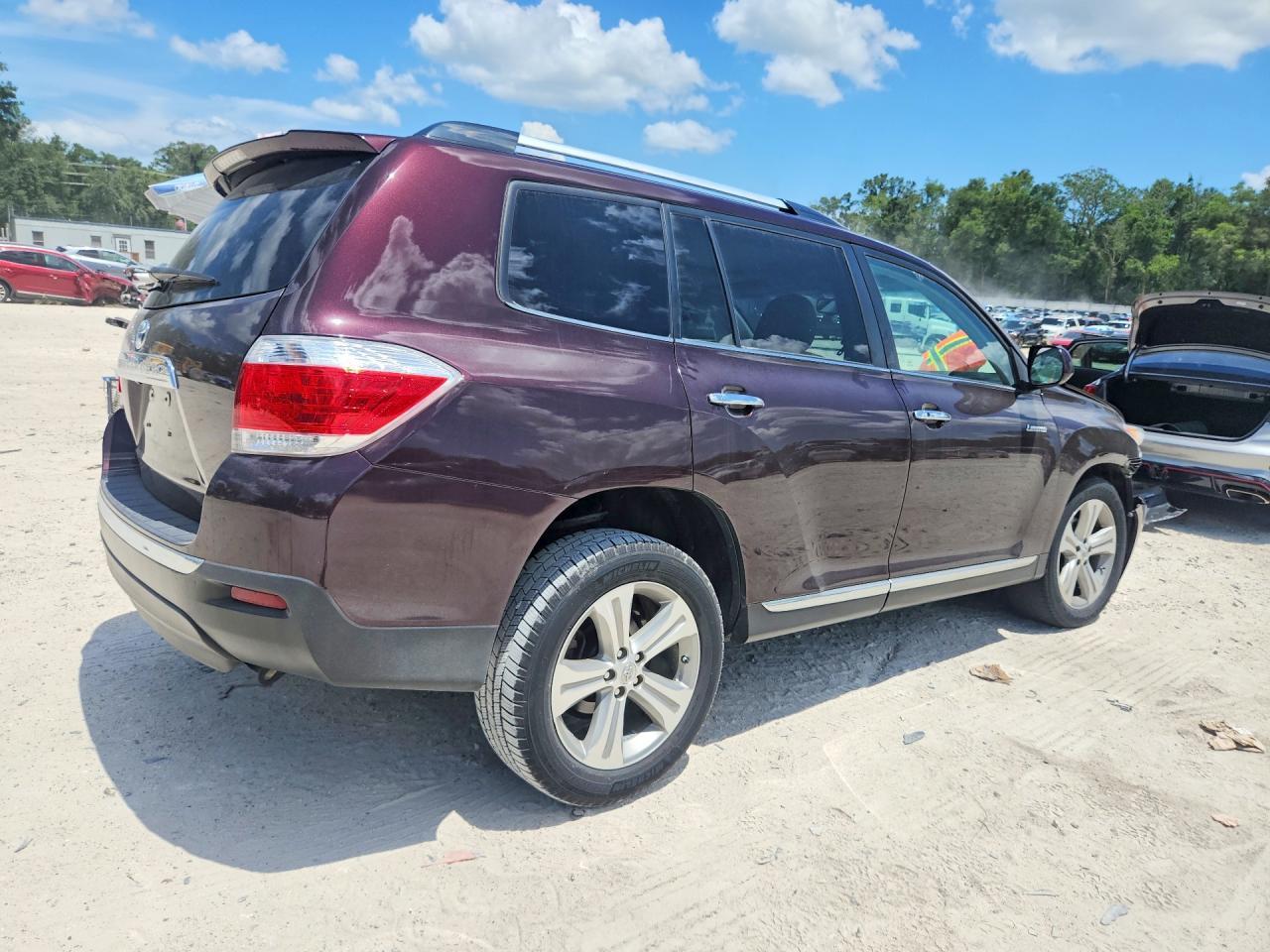 2013 Toyota Highlander Limited - Фото 3