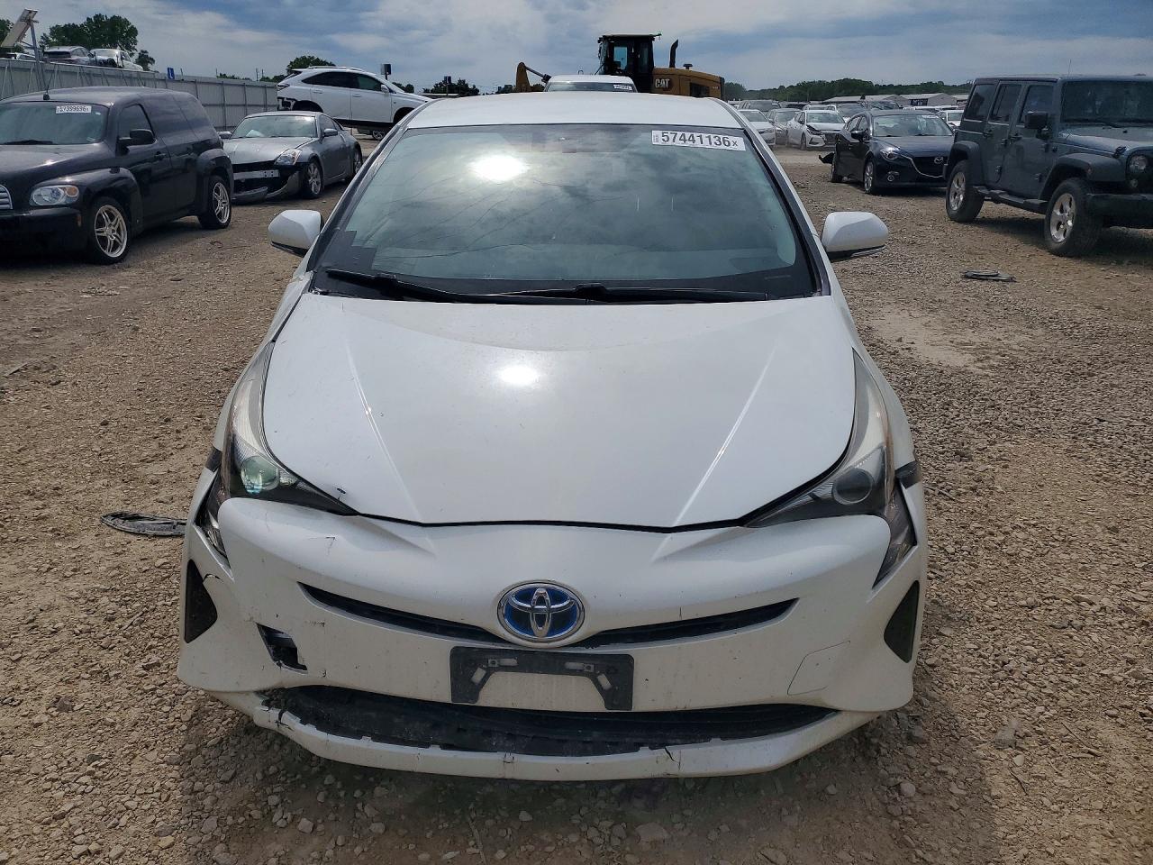 2016 Toyota Prius Three - Image 5