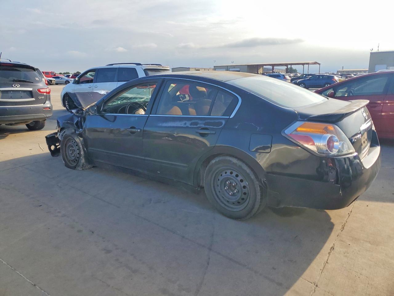 2010 Nissan Altima 2.5 - Image 2