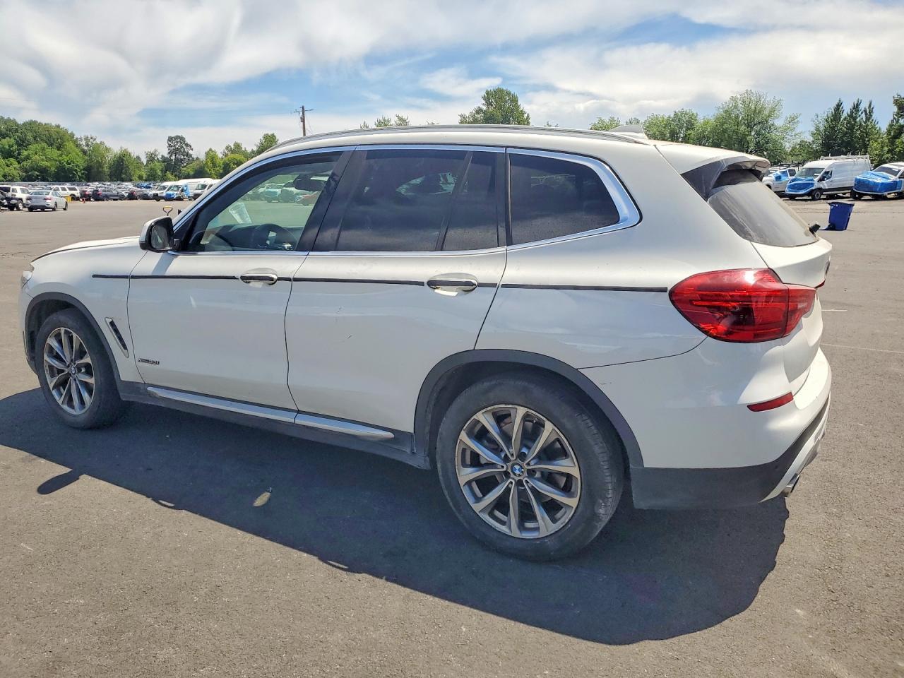 2018 BMW X3 xDrive30I - Фото 2