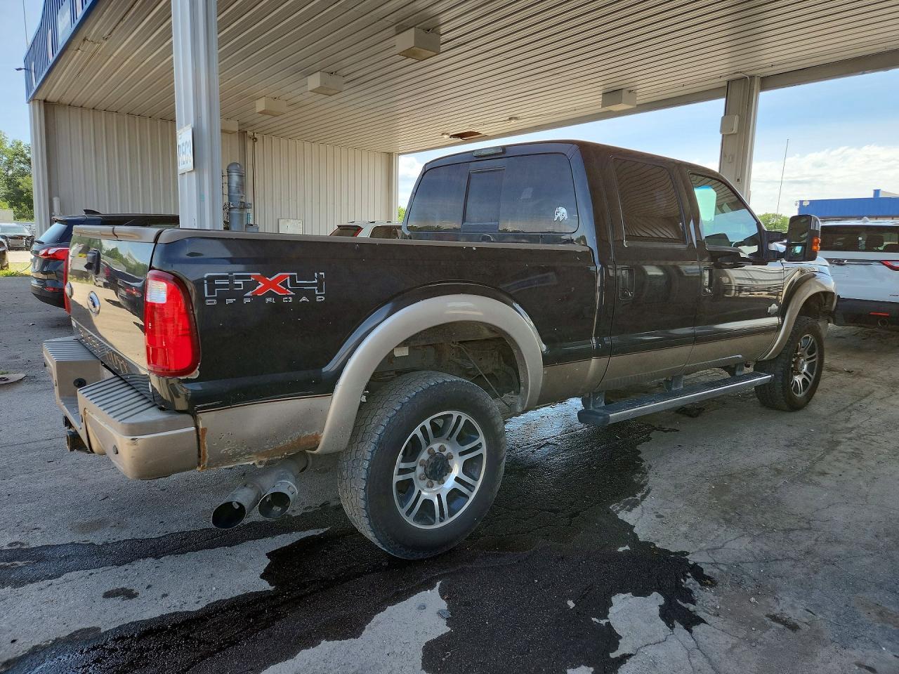 2011 Ford F350 Super Duty - Фото 3