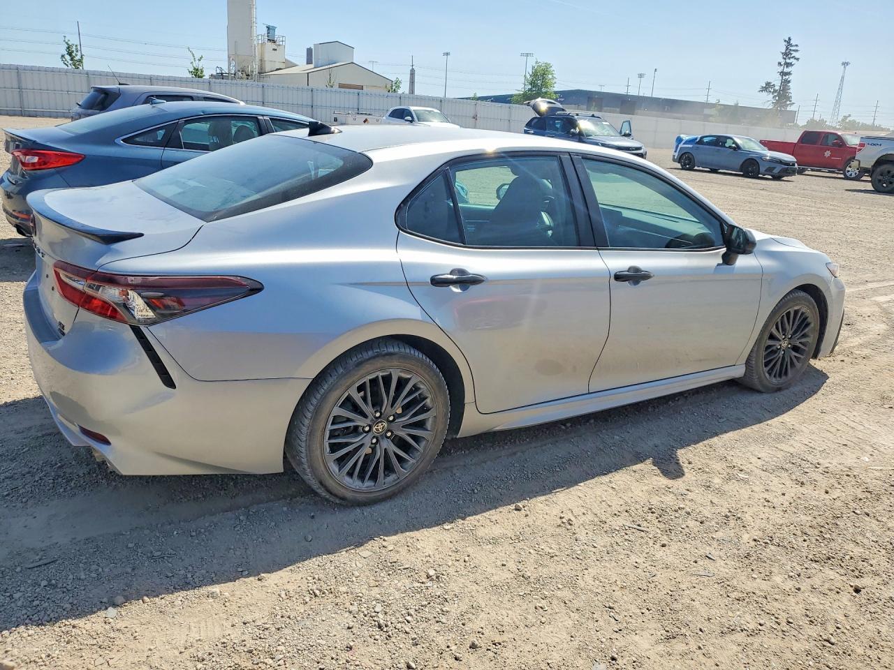 2021 Toyota Camry Se Nightshade - Фото 3