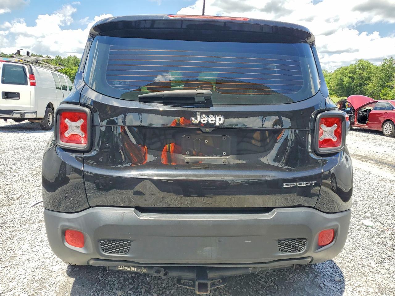 2016 Jeep Renegade Sport - Фото 6