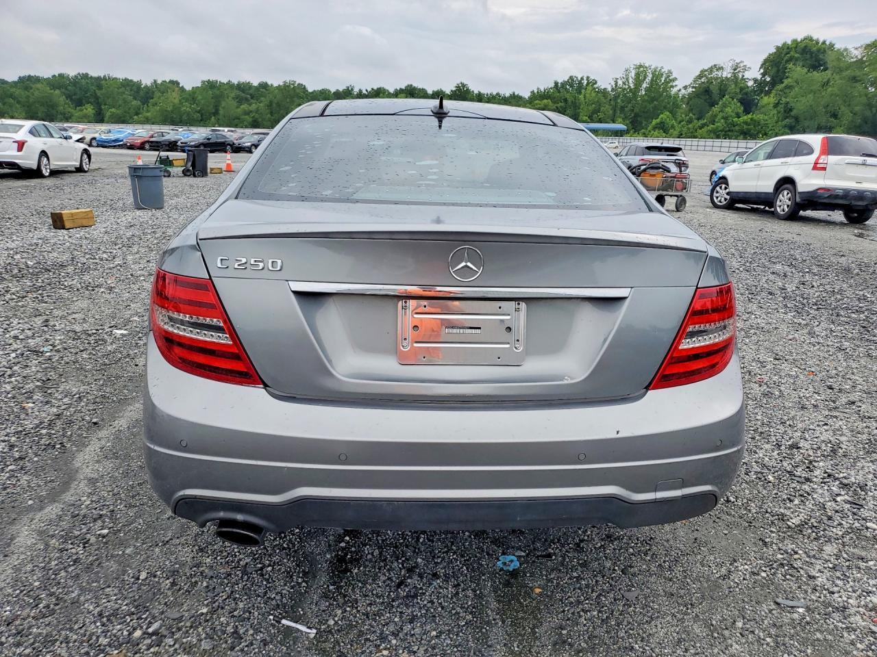 2013 Mercedes-Benz C 250 - Image 6