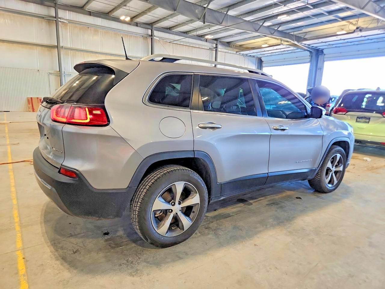 2020 Jeep Cherokee Limited - Image 3