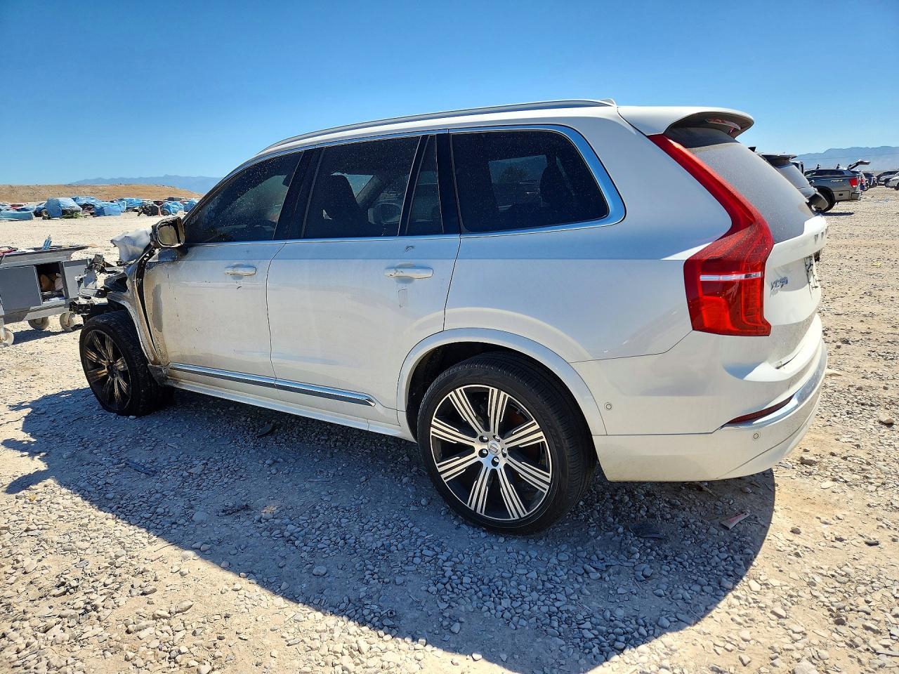 2024 Volvo Xc90 Plus - Фото 2