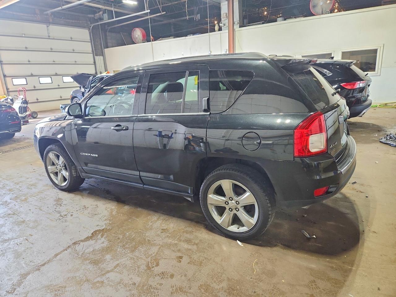 2011 Jeep Compass Limited - Фото 2
