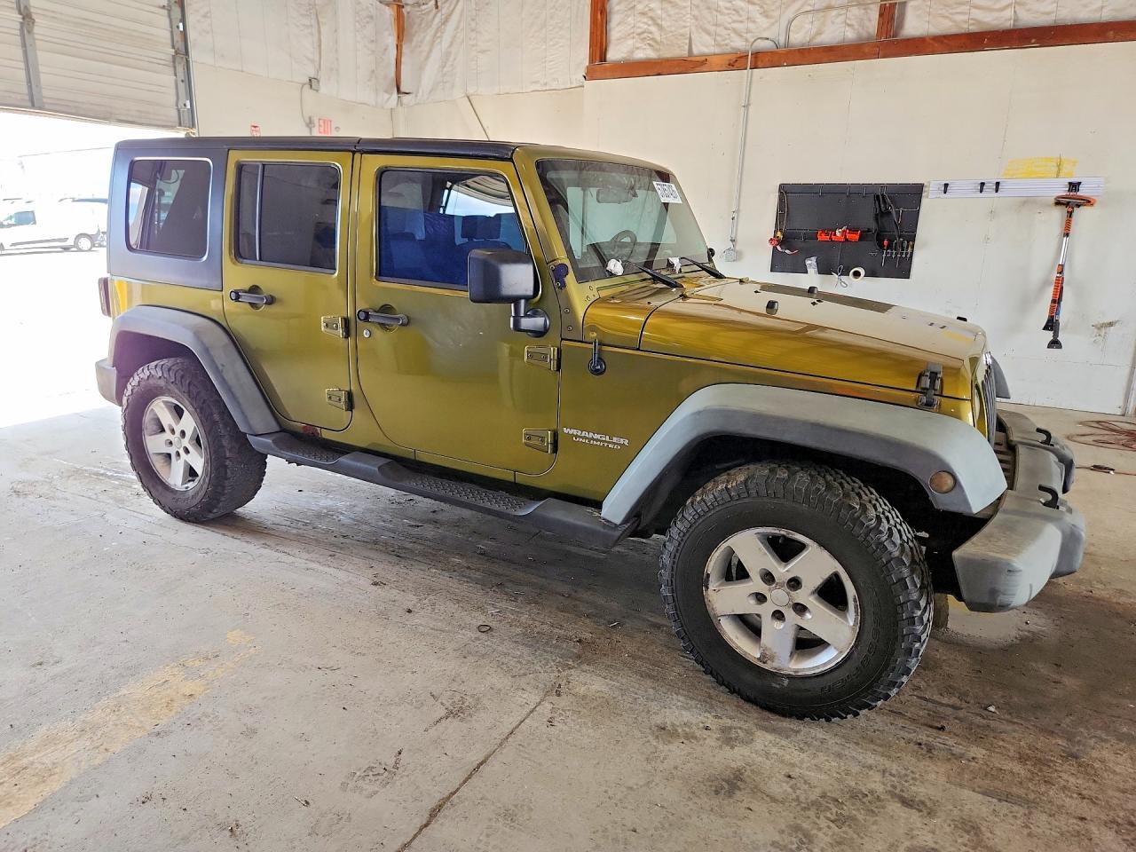 2008 Jeep Wrangler Unlimited X - Image 4