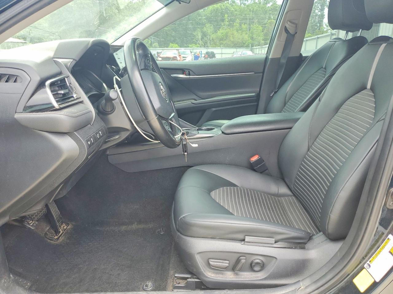 2021 Toyota Camry Se - Image 7