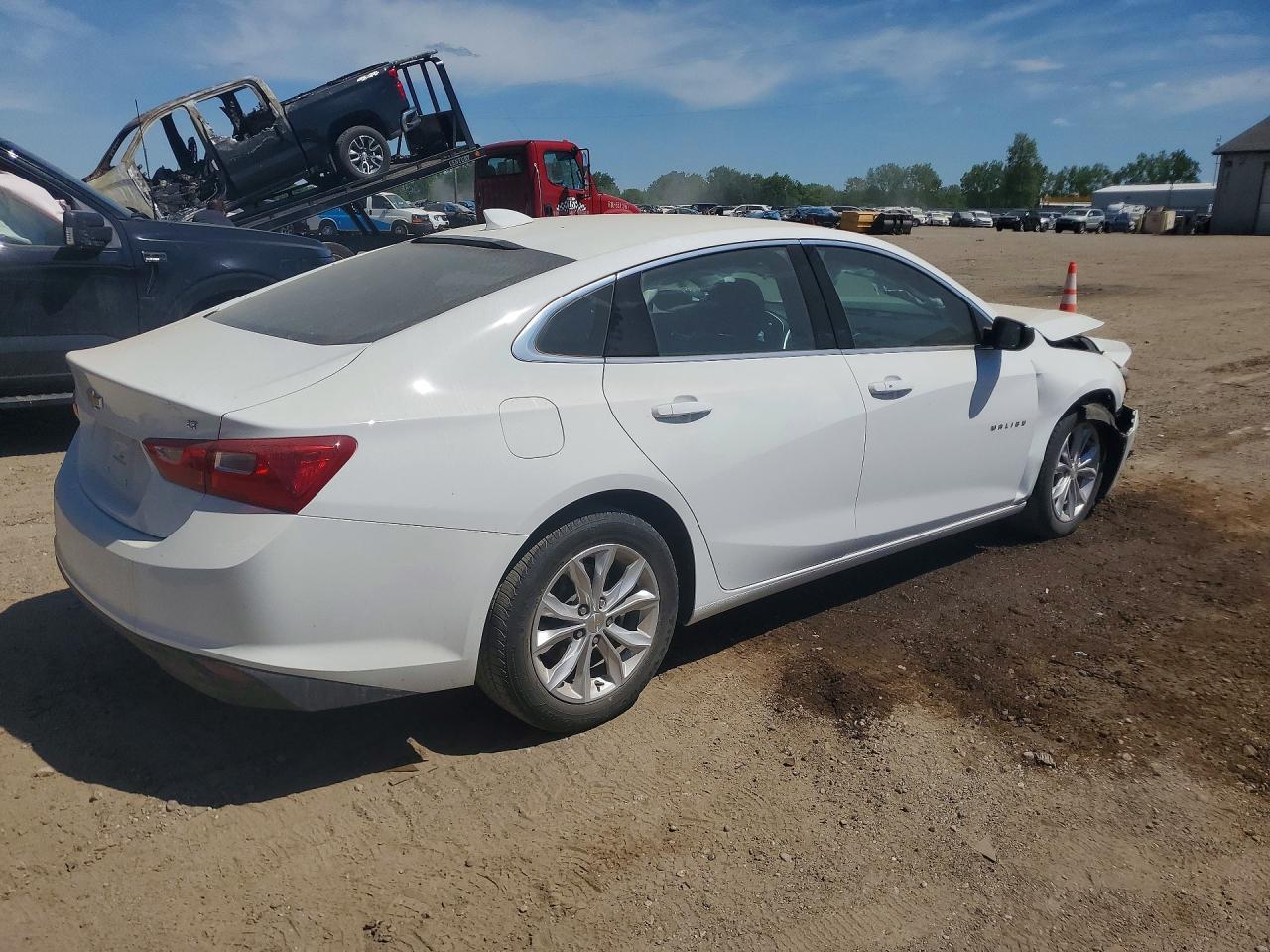 2023 Chevrolet Malibu Lt - Фото 3