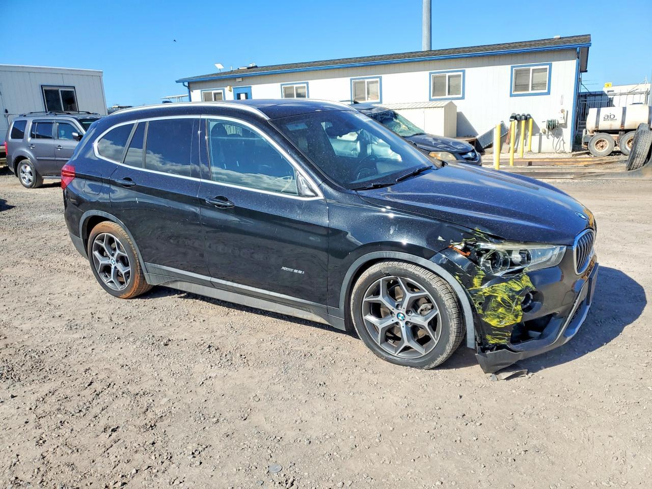 2017 BMW X1 xDrive28I - Фото 4