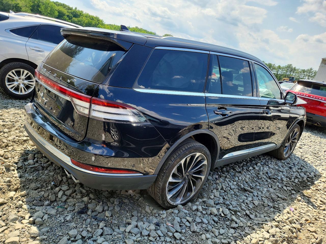2023 Lincoln Aviator Reserve - Image 3