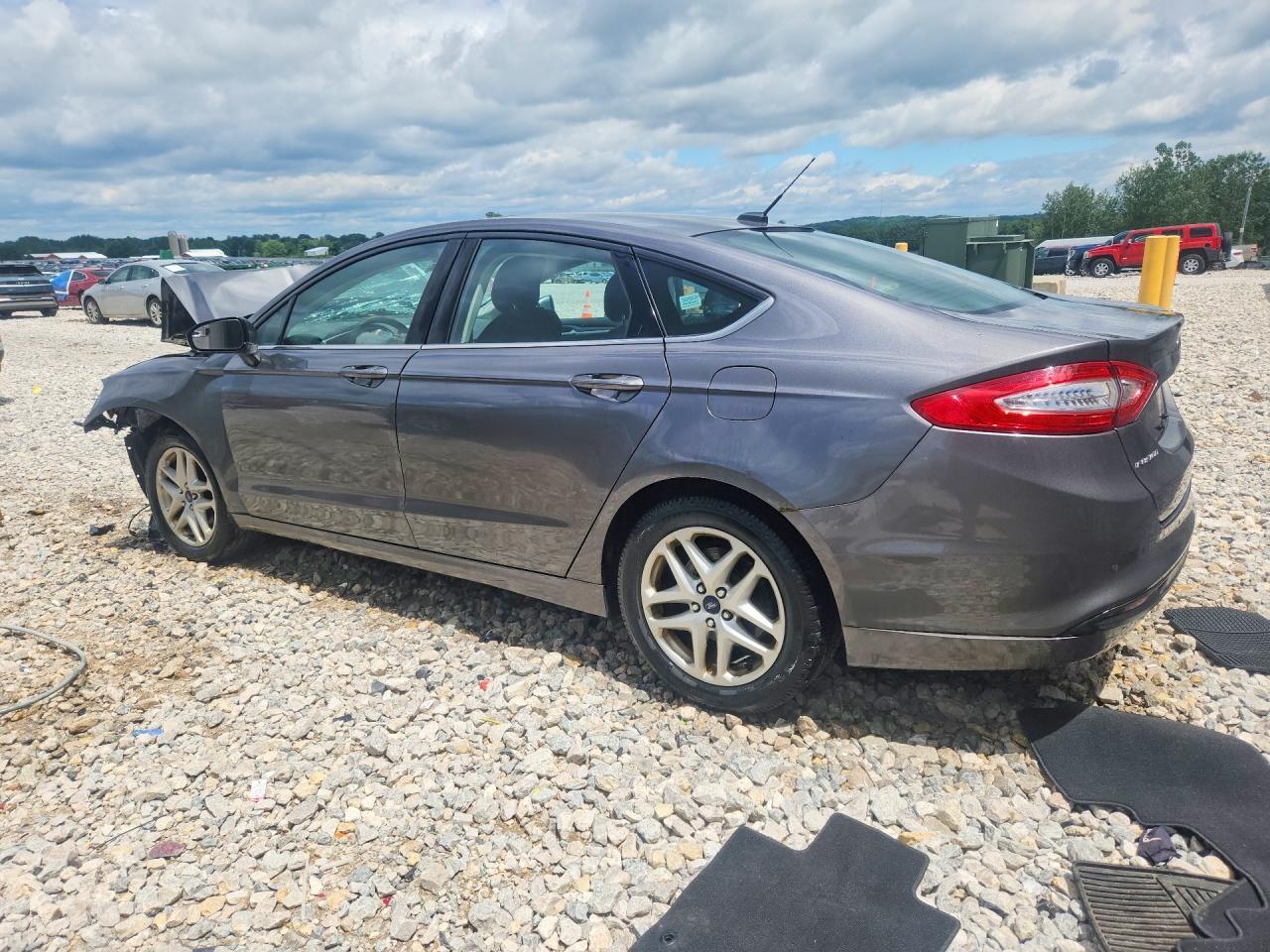 2014 Ford Fusion Se - Фото 2