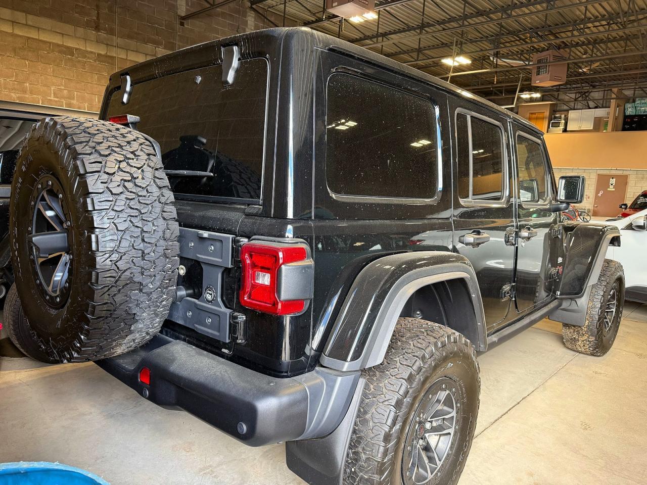 2024 Jeep Wrangler Rubicon - Фото 4