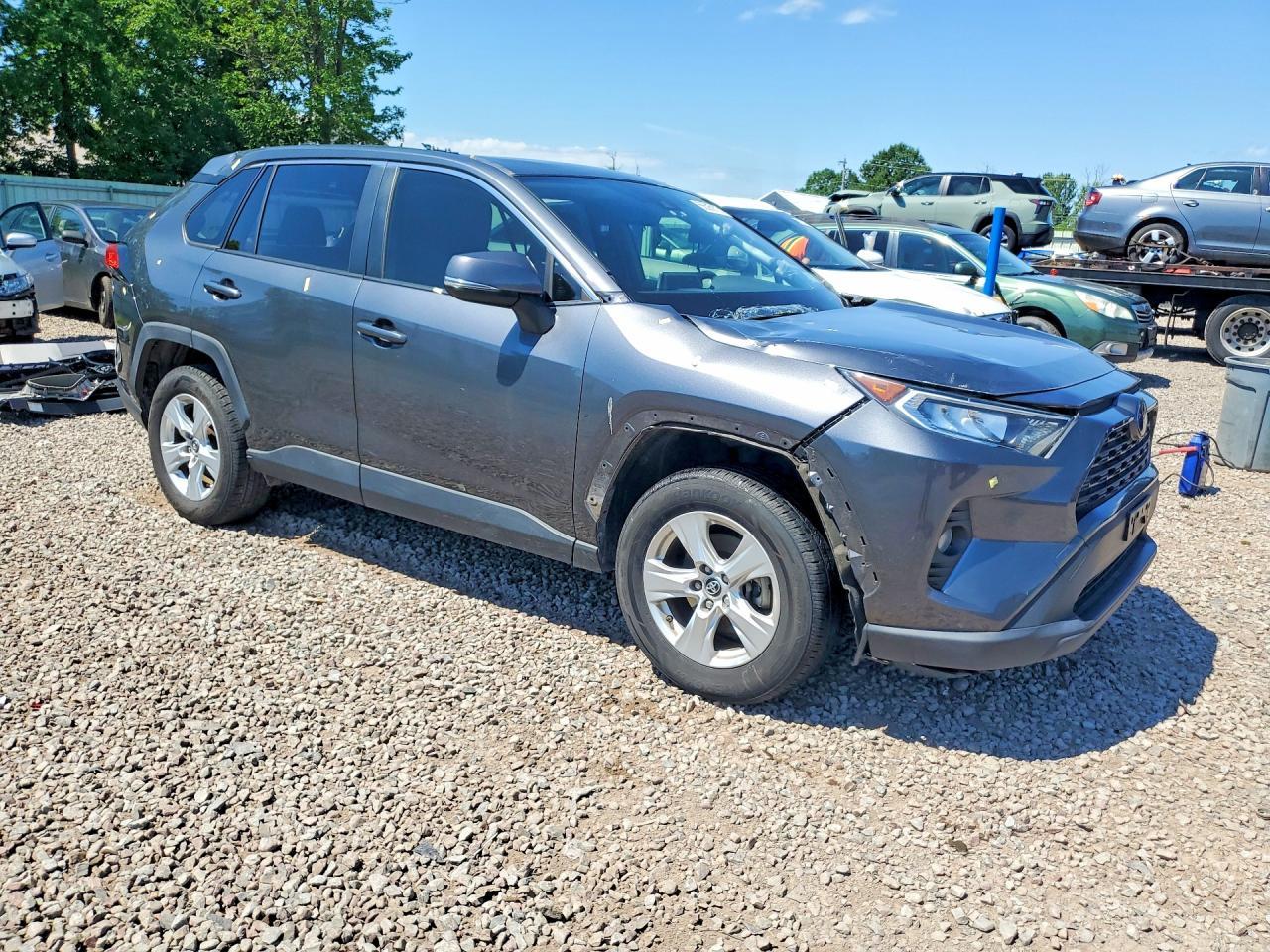 2019 Toyota Rav4 Xle - Image 4