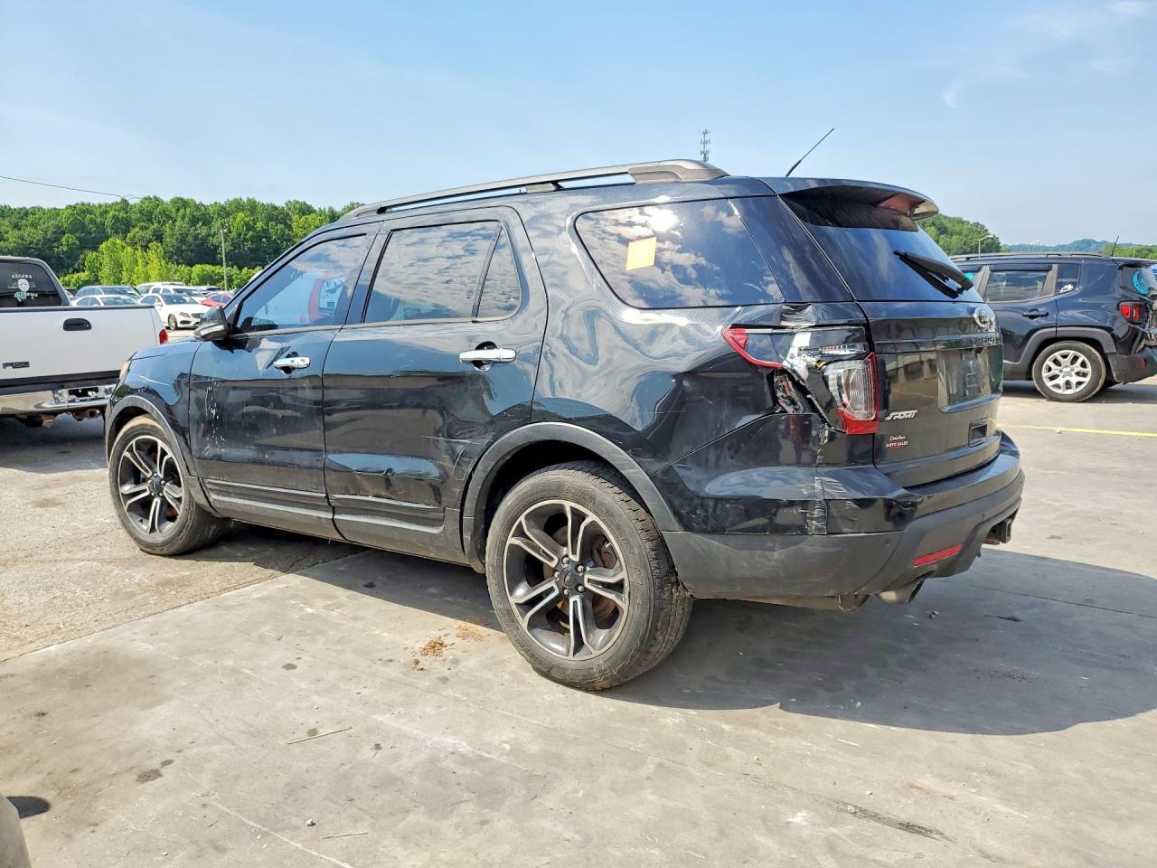 2014 Ford Explorer Sport - Фото 2