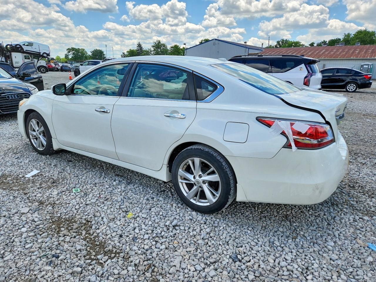 2014 Nissan Altima 2.5 - Image 2
