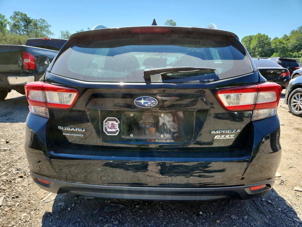 2017 Subaru Impreza Premium - Image 6