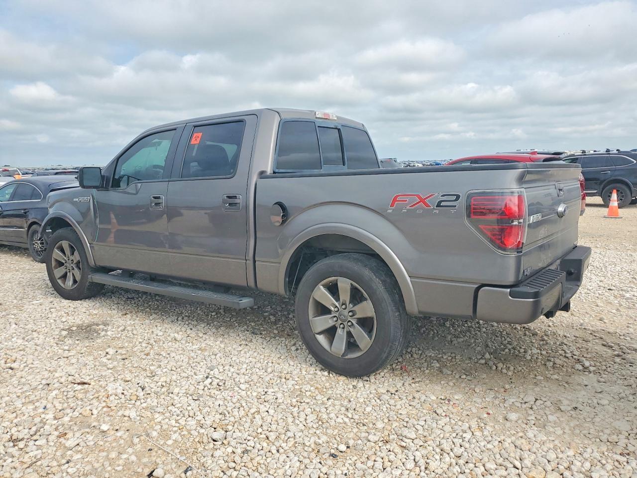 2013 Ford F150 Supercrew - Фото 2