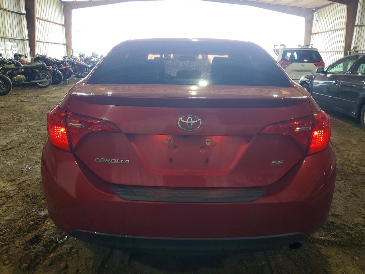 2017 Toyota Corolla Se - Фото 6