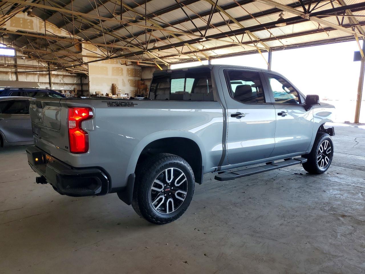 2025 Chevrolet Silverado K1500 Lt Trail Boss - Image 3