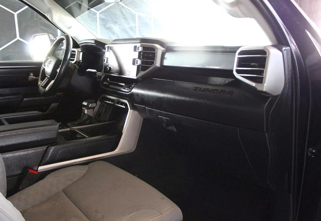 2024 Toyota Tundra Sr5 - Image 5