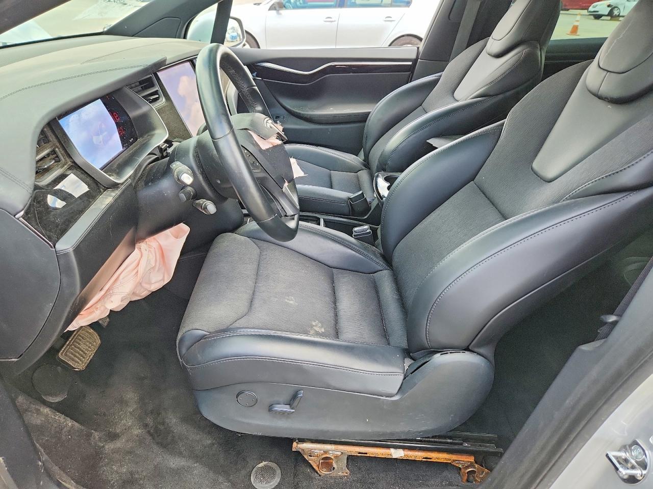 2018 Tesla Model X - Фото 7