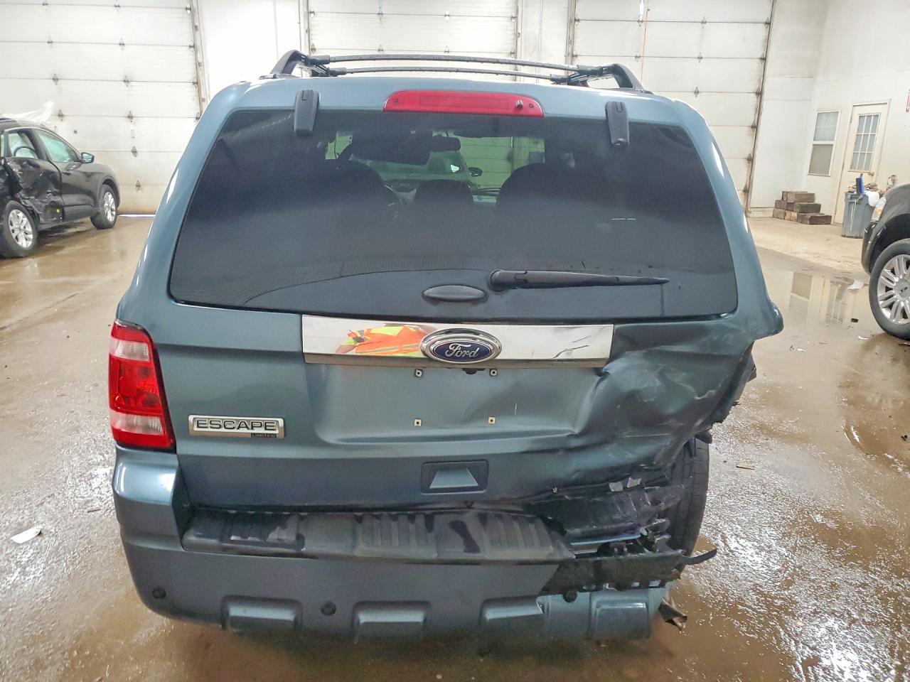 2012 Ford Escape Limited - Image 6
