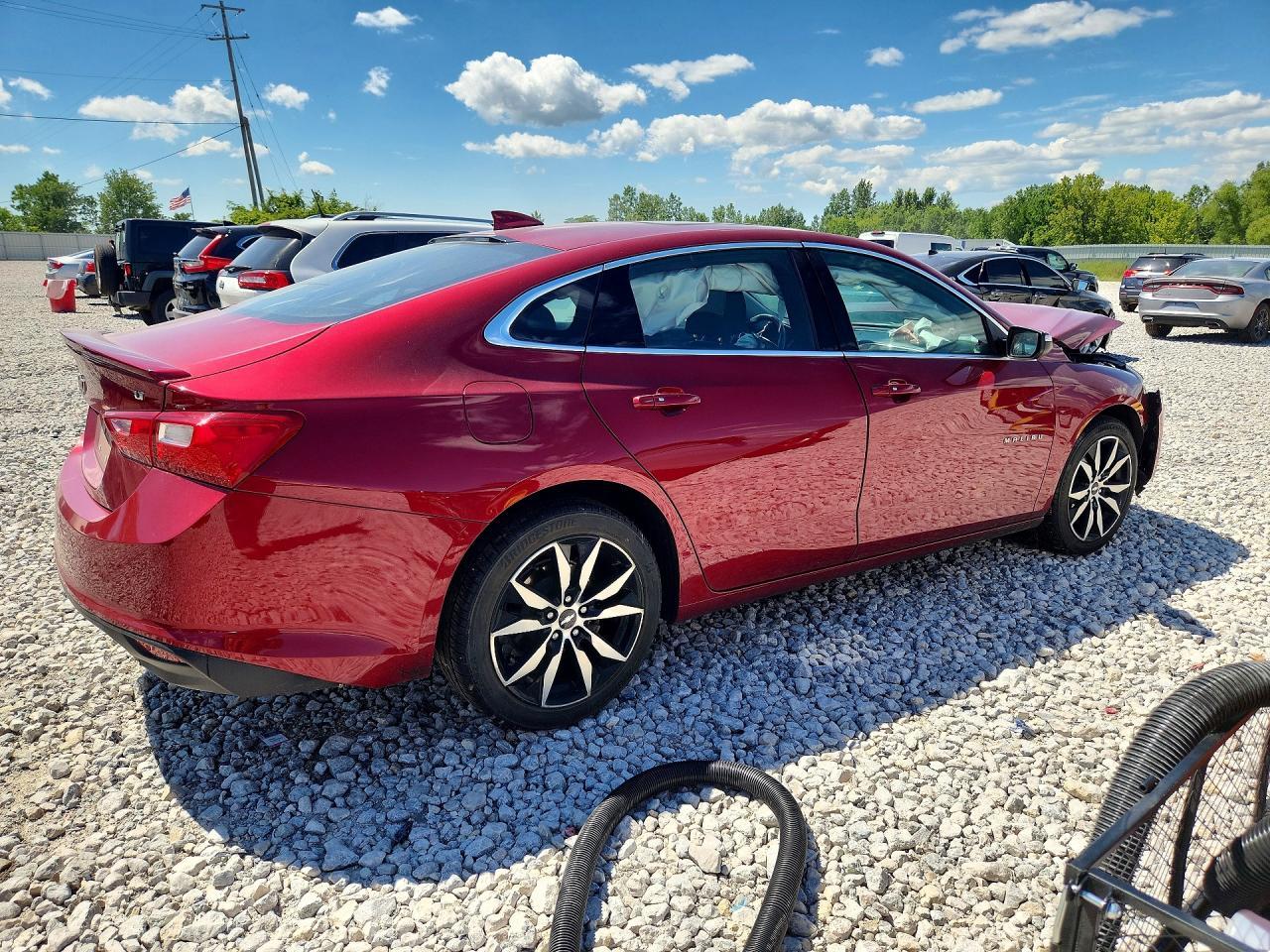 2017 Chevrolet Malibu Lt - Фото 3