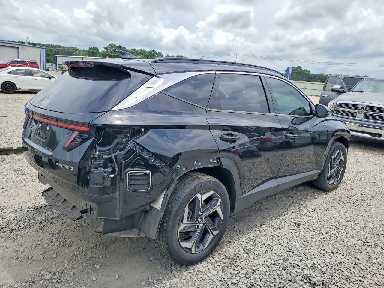 2022 Hyundai Tucson Limited - Фото 3