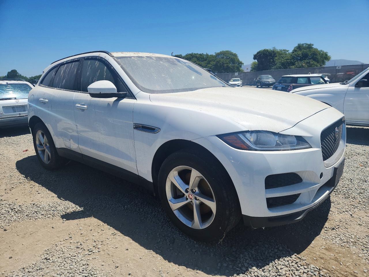 2018 Jaguar F-Pace Premium - Image 4